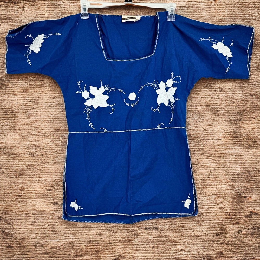 Neiman Marcus Blue and White Embroidered Blouse